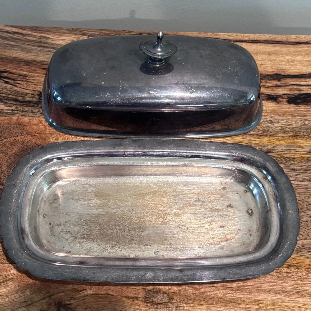 Silver Plated Vintage Scalloped Silver Butter Dish with Lid‎